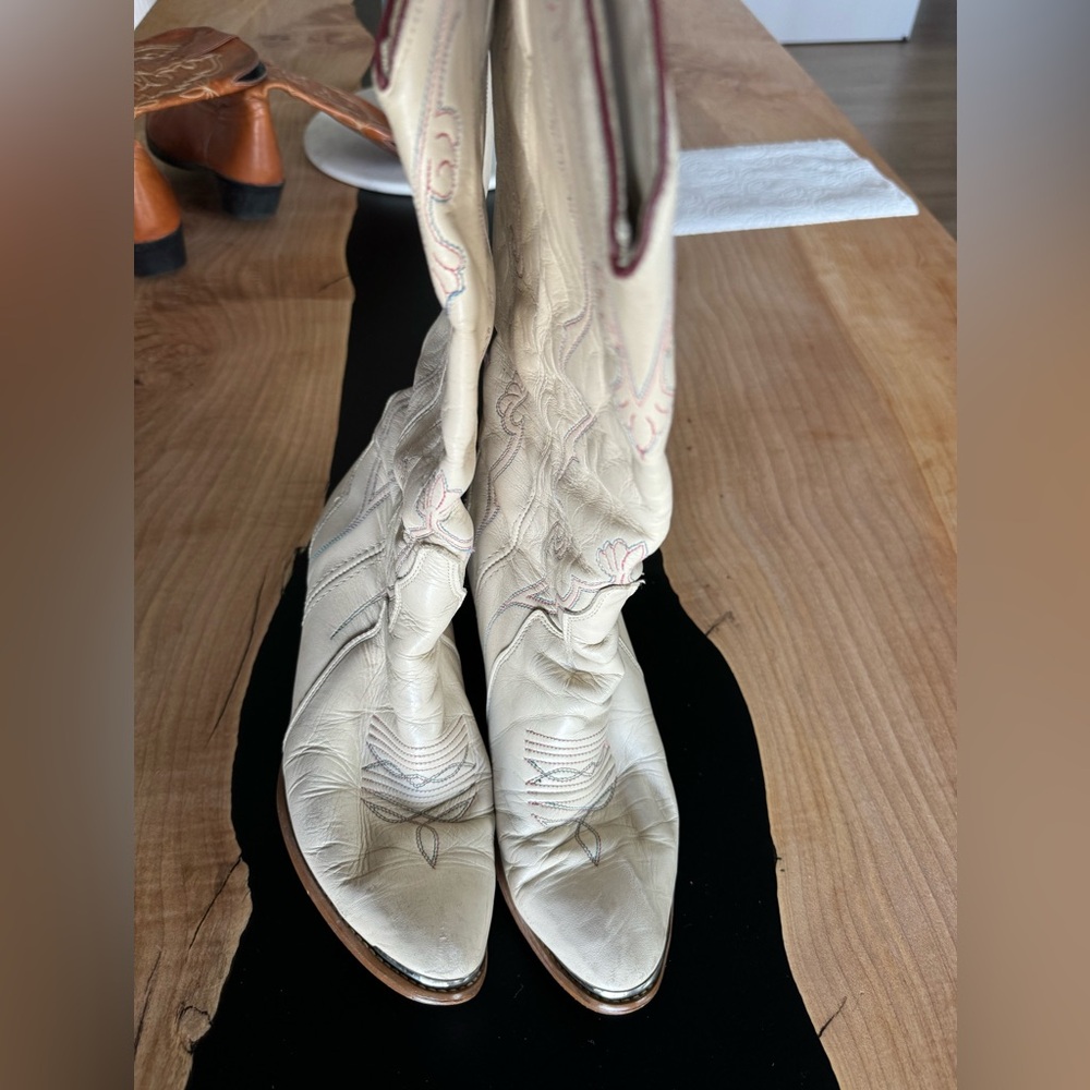 Acme cowboy boots
